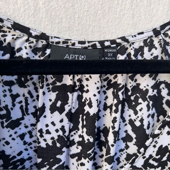 Apt. 9 Black and White Blouse - Picture 2 of 5